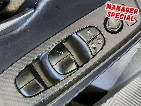 Used 2024 Nissan Sentra SV FWD image 19