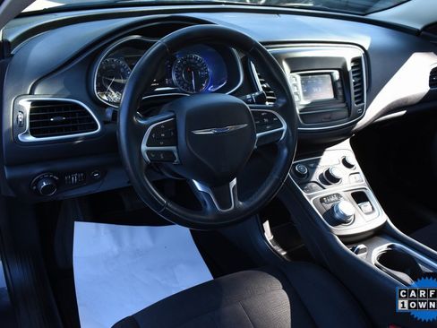 Used 2015 Chrysler 200 Limited w/ Convenience Group image 20