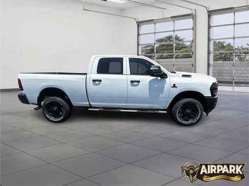 New 2025 RAM 2500 Tradesman image 3