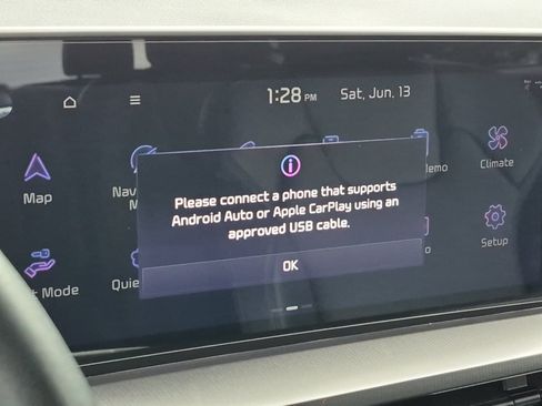 Used 2025 Kia Telluride S FWD image 16