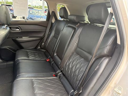 Used 2021 Nissan Rogue Platinum FWD image 23