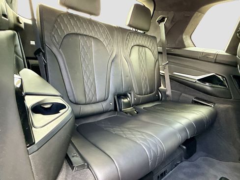 Used 2023 BMW X7 M60i w/ Executive Package AWD/4WD image 21