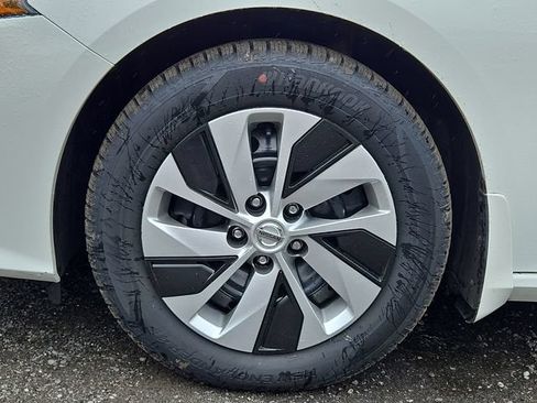 Used 2022 Nissan Altima 2.5 S FWD image 26