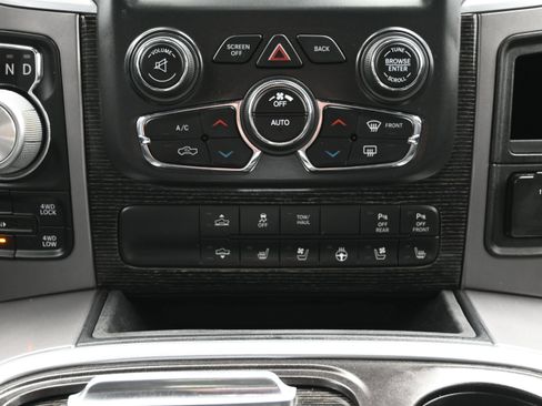 Used 2018 RAM 1500 Limited AWD/4WD image 38