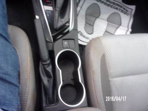 Used 2019 Toyota Corolla LE FWD image 17