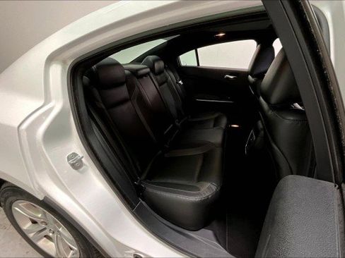 Used 2022 Dodge Charger SXT w/ Leather Interior Group image 27
