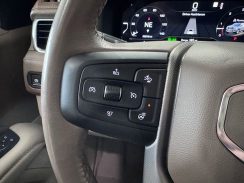 Certified 2022 GMC Yukon Denali image 17