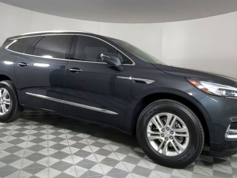 Used 2021 Buick Enclave Preferred image 2