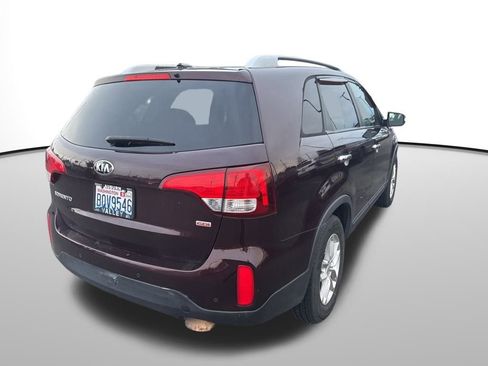 Used 2014 Kia Sorento LX image 10