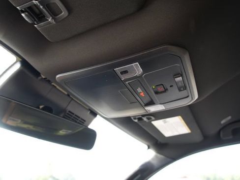 Used 2025 Toyota Tacoma SR5 RWD image 40