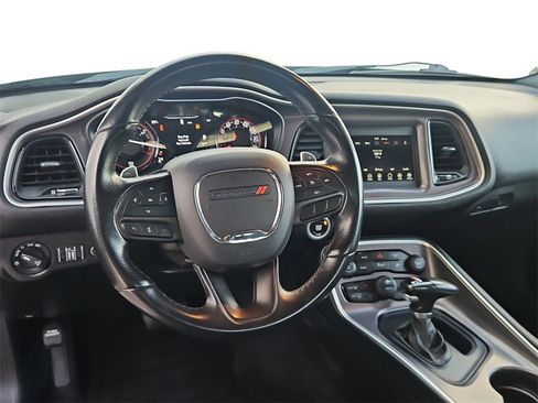 Used 2022 Dodge Challenger R/T w/ Blacktop Package image 17