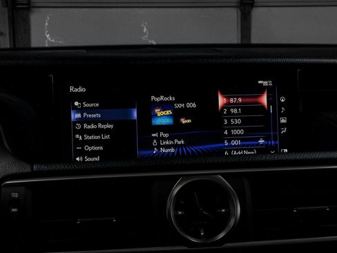 Used 2019 Lexus RC F image 40