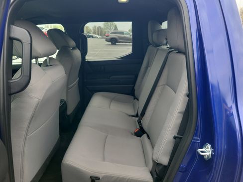 Certified 2025 Toyota Tacoma SR5 AWD/4WD image 10