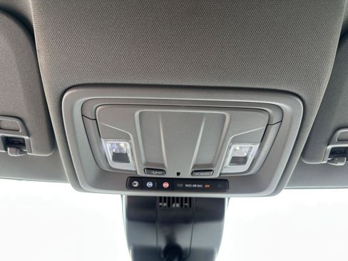 Used 2024 Chevrolet Silverado 1500 LT image 33