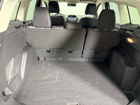 Used 2017 Ford Escape SE FWD image 19