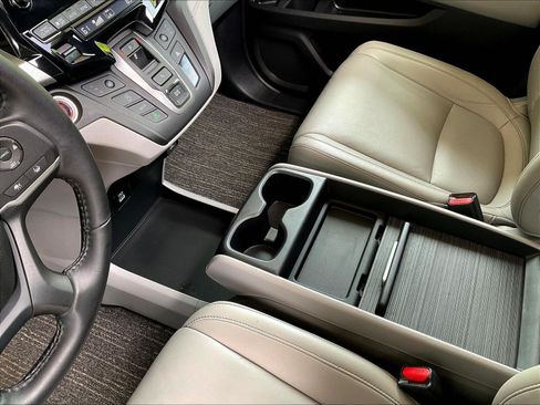 Used 2022 Honda Odyssey EX-L image 18