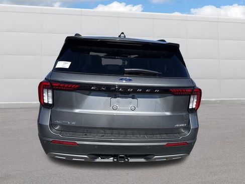 New 2026 Ford Explorer Active w/ Active Comfort Package image 3