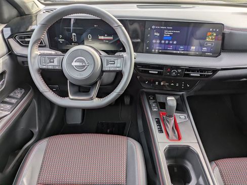 New 2026 Nissan Kicks SR w/ Cold Weather Package FWD image 23