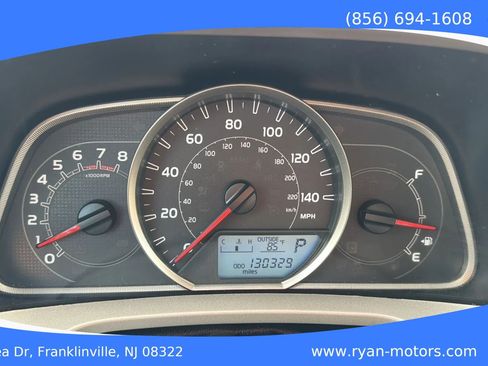Used 2015 Toyota RAV4 LE AWD/4WD image 11