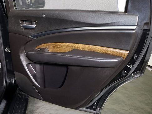 Used 2017 Acura MDX SH-AWD w/ Advance Package image 32