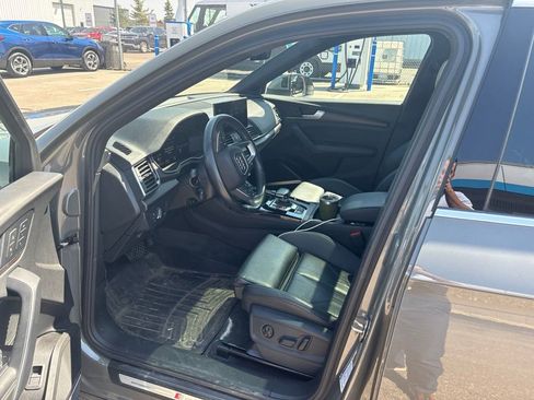 Used 2023 Audi Q5 2.0T Premium Plus w/ Premium Plus Package AWD/4WD image 13