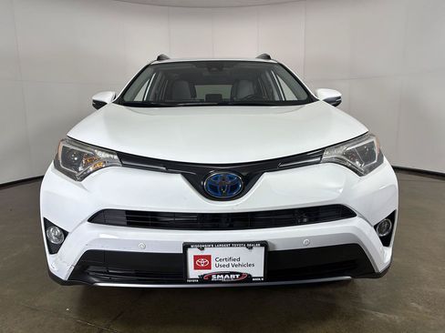 Used 2017 Toyota RAV4 XLE w/ Convenience Package AWD/4WD image 6