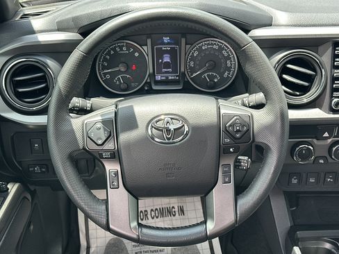 Used 2021 Toyota Tacoma TRD Sport w/ TRD Premium Sport Package AWD/4WD image 24