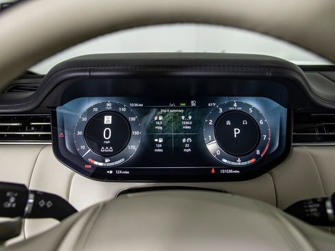 Used 2024 Land Rover Range Rover SE AWD/4WD image 36