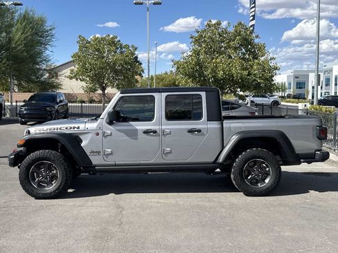 Used 2021 Jeep Gladiator Rubicon AWD/4WD image 5
