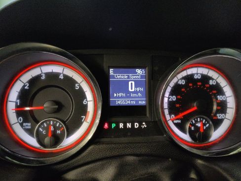 Used 2019 Dodge Grand Caravan GT FWD image 23