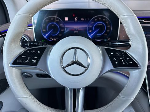 Used 2023 Mercedes-Benz EQE 350+ SUV image 28