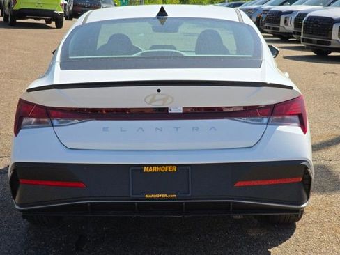 New 2025 Hyundai Elantra Sport image 23