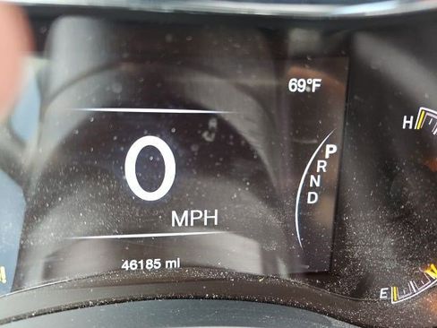 Used 2020 Jeep Grand Cherokee Altitude image 21