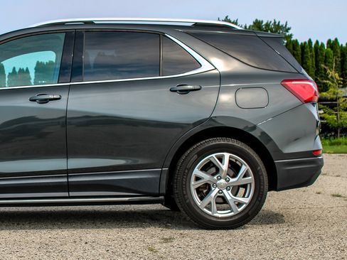Used 2018 Chevrolet Equinox LT FWD image 37