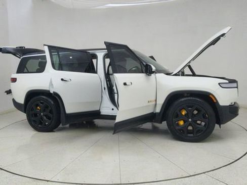 Used 2024 Rivian R1S Adventure AWD/4WD image 73