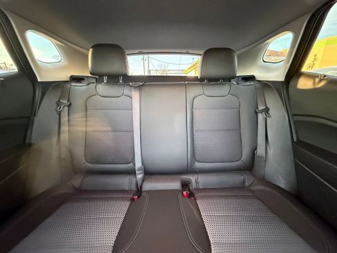 Used 2025 Chevrolet Trax LT image 36