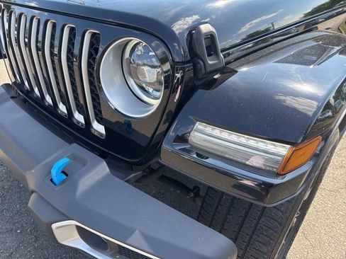 Used 2023 Jeep Wrangler Unlimited Sahara AWD/4WD image 27