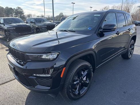 New 2025 Jeep Grand Cherokee Limited image 3