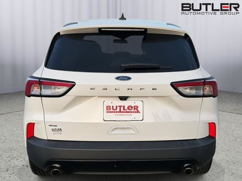 Used 2022 Ford Escape SE w/ SE Sport Appearance Package FWD image 5