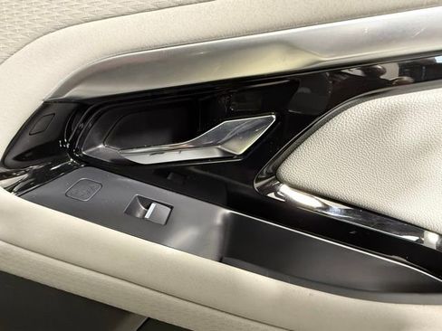 Used 2022 Land Rover Range Rover Evoque S image 27