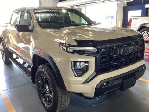 Used 2024 GMC Canyon Elevation w/ Convenience Package AWD/4WD image 2