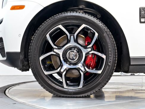 Used 2021 Rolls-Royce Cullinan Black Badge AWD/4WD image 51