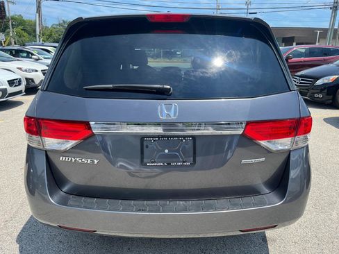 Used 2017 Honda Odyssey SE image 4