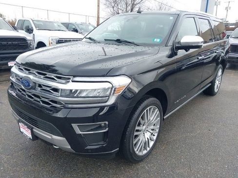 Certified 2023 Ford Expedition Max Platinum image 4