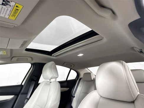 Certified 2024 MAZDA MAZDA3 2.5 Turbo Sedan w/Premium Plus image 6