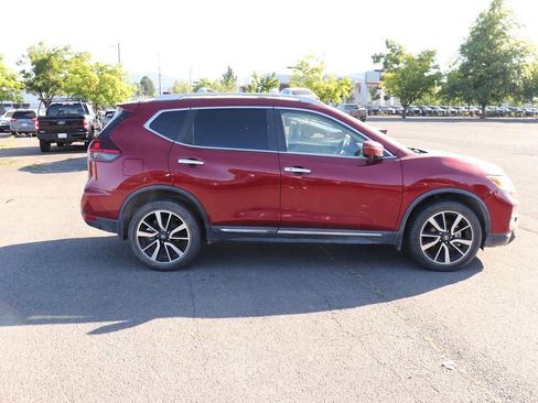 Used 2019 Nissan Rogue SL w/ Premium Package AWD/4WD image 4