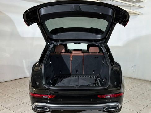 Used 2023 Audi Q5 2.0T Premium w/ Convenience Package image 23