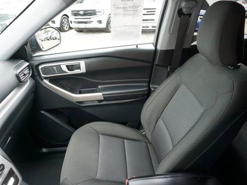 Certified 2023 Ford Explorer XLT image 29