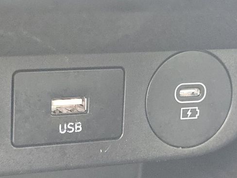 Used 2024 Hyundai Elantra SEL FWD image 5