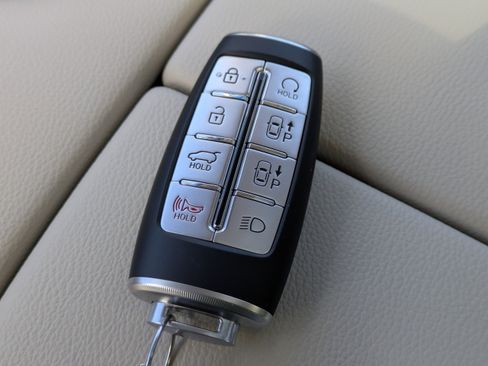 Used 2021 Genesis GV80 2.5T w/ Prestige Package 05 image 35